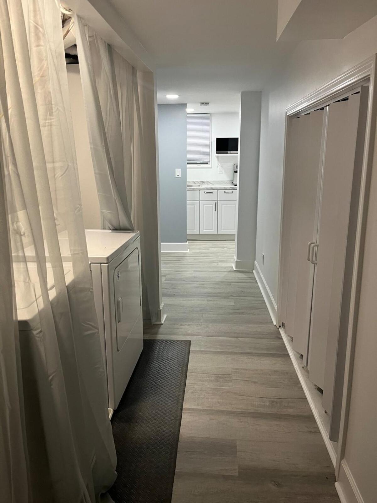 New Quiet Intwn With Private Entry, Bath & Patio * Atlanta